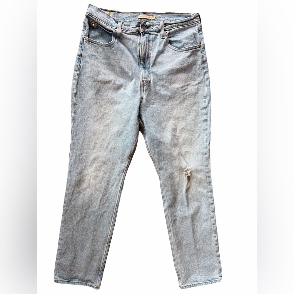 Levi’s Light Blue Distressed Jeans